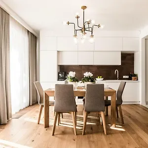 https://rent-like-home-apartament-goszczyskiego-ii.zakopanehotels.org